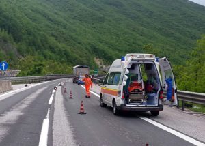 Incidente-autostrada-investimento-ambulanza