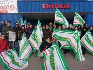 Città Sant'Angelo (Pescara): sciopero dipendenti 'Mondo Convenienza'