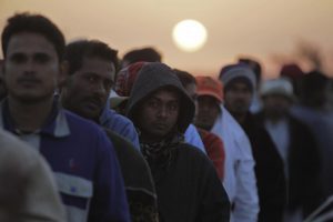 Libia, emergenza profughi al confine con la Tunisia