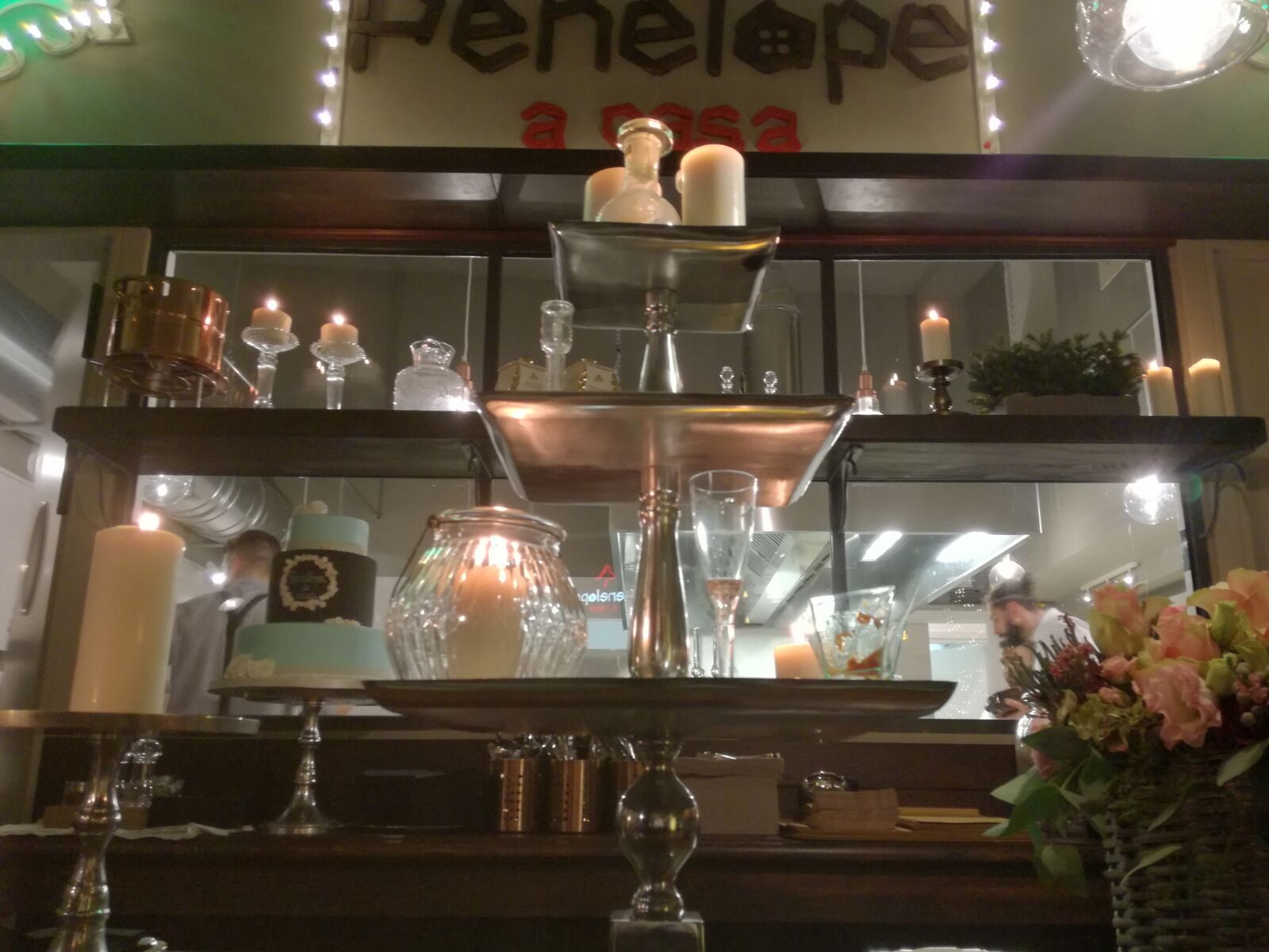 Penelope a casa, dopo il successo sul mare una location très chic per l’inverno che punta all’healthy food